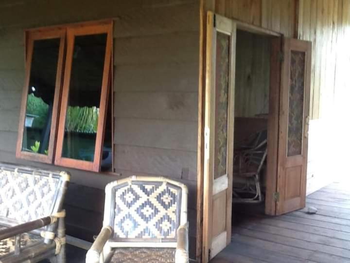 C Point Krui Bed & Breakfast Luaran gambar