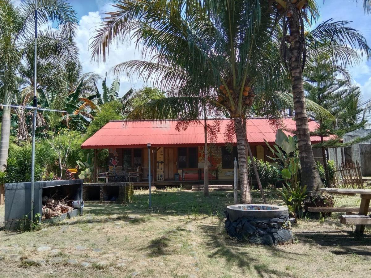 C Point Krui Bed & Breakfast Luaran gambar