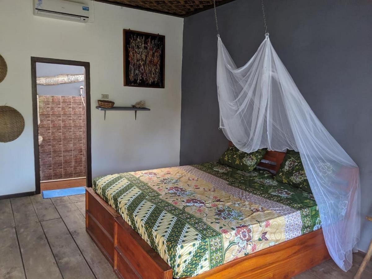 C Point Krui Bed & Breakfast Luaran gambar