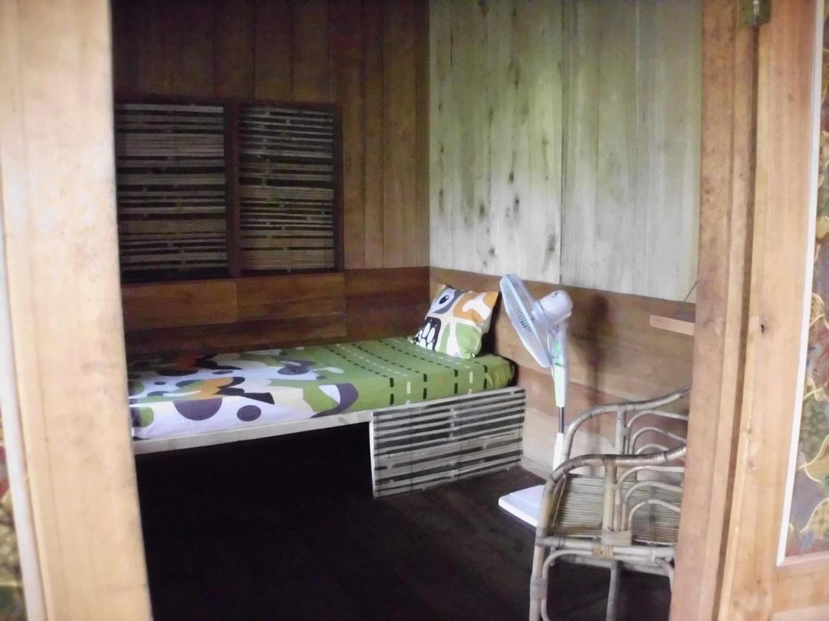 C Point Krui Bed & Breakfast Luaran gambar
